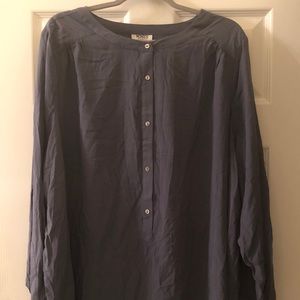 Monroe & Main Gray Blouse